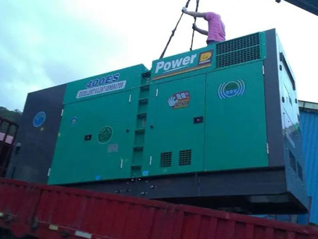 大丰镇柴油发电机组转速不稳定时，如何对发动机进行维护？