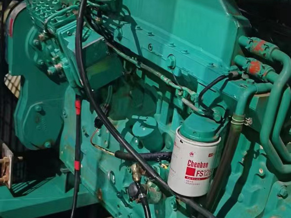 大丰镇如何确定新的发电机组控制系统是否与原系统兼容？